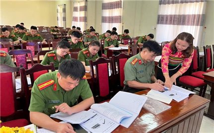 Bồi dưỡng tiếng Thái cho lực lượng Công an xã ở Thanh Hóa