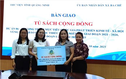 Bàn giao tủ sách cộng đồng cho xã vùng cao Ba Chẽ