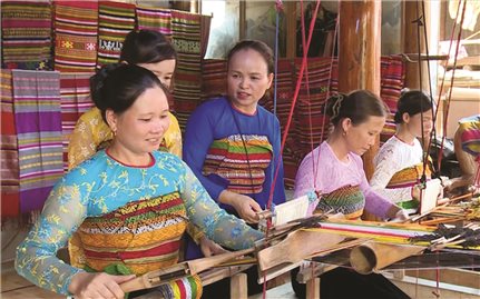 Những 