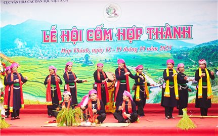 Về Hợp Thành trải nghiệm hương cốm mới