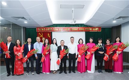 Quan tâm công tác đào tạo, bồi dưỡng, tạo mọi điều kiện thuận lợi nhất để cán bộ hoàn thành tốt nhiệm vụ