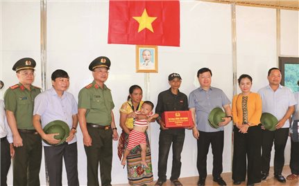 An cư là mục tiêu duy nhất ở vùng lũ Mỹ Lý