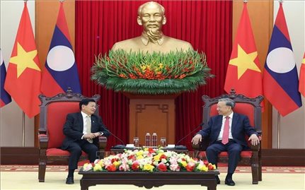 Tổng Bí thư Tô Lâm tiếp Tổng Bí thư, Chủ tịch nước Lào Thongloun Sisoulith nhân dịp dự Lễ mở ký Công ước Hà Nội