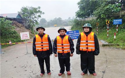Mưa lớn gây ngập cầu, chia cắt giao thông tại nhiều nơi ở vùng DTTS tỉnh Quảng Trị