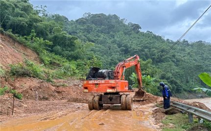 Hỗ trợ các địa phương 2.500 tỷ đồng để khắc phục bão số 10 và các đợt thiên tai khác từ đầu năm 2025