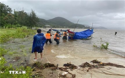 Trưa nay bão Matmo đi vào đất liền, các địa phương chủ động ứng phó