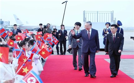 Tổng Bí thư Tô Lâm đến Bình Nhưỡng, bắt đầu thăm cấp Nhà nước tới Triều Tiên