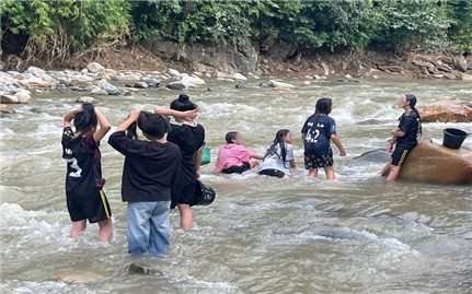 Thanh Hóa: Khắc phục tình trạng thiếu nước sinh hoạt tại trường nội trú vùng biên