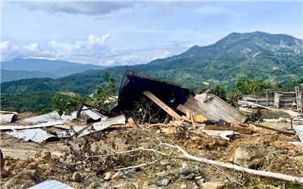 Nơm nớp nỗi lo sạt lở núi ở vùng đồng bào DTTS Đà Nẵng