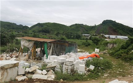 “Ngồi trên khoáng sản” nhưng người dân xã miền núi vẫn nghèo