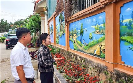 Quảng Ninh: Người có uy tín 