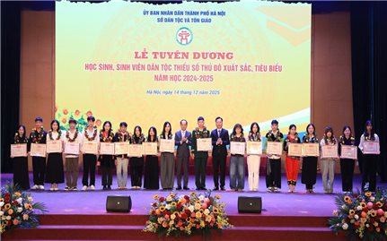 TP. Hà Nội: Tuyên dương 200 học sinh, sinh viên DTTS xuất sắc, tiêu biểu năm học 2024 - 2025