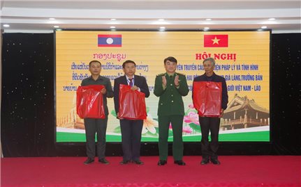 Bế mạc Hội nghị tuyên truyền văn kiện pháp lý cho già làng, trưởng bản, Người uy tín khu vực biên giới Việt – Lào