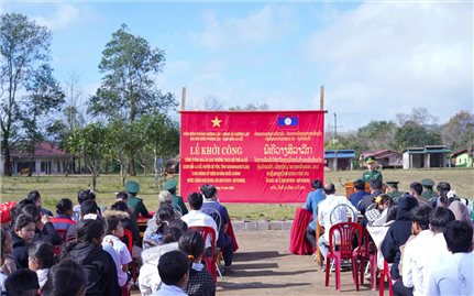 Khởi công xây dựng nhà Nghĩa tình và trường học nơi biên giới Việt Nam - Lào