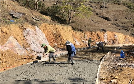 Lào Cai tập trung đầu tư hạ tầng vùng đồng bào DTTS