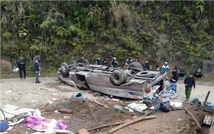 Tai nạn giao thông nghiêm trọng ở Lào Cai, hàng chục người thương vong