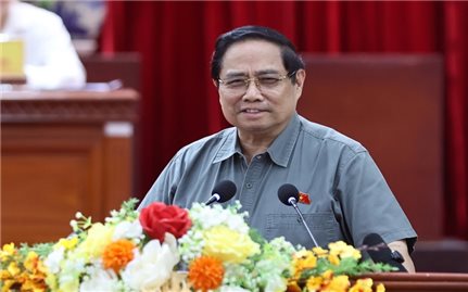 Thủ tướng: Dự kiến đầu tư gần 700 nghìn tỷ đồng cho y tế và giáo dục trong 10 năm tới