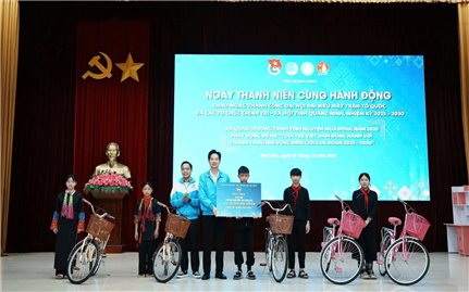 Lan tỏa hơi ấm cuối năm nơi vùng cao Quảng Ninh