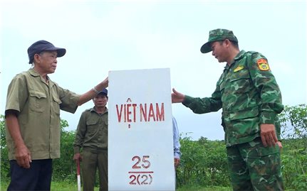 Già làng Ksor Bơng: 