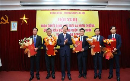 Bộ trưởng Đào Ngọc Dung: 