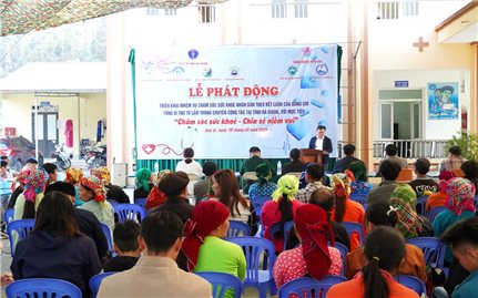 Hà Giang: Khám sức khỏe định kỳ cho người dân tại các xã biên giới