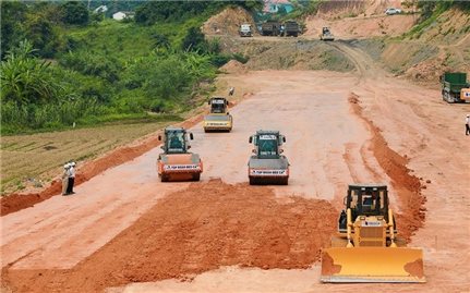 Đẩy nhanh tốc độ thi công cao tốc Đồng Đăng - Trà Lĩnh