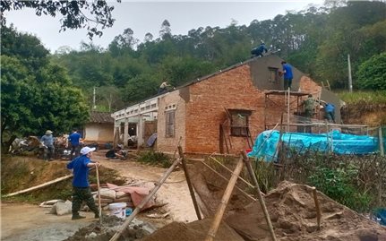 Kiện toàn Ban Chỉ đạo Trung ương triển khai xóa nhà tạm, nhà dột nát