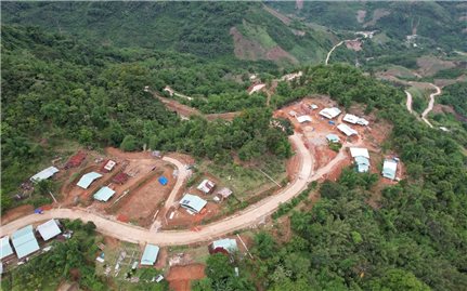Quan tâm đến chính sách đất đai với đồng bào DTTS