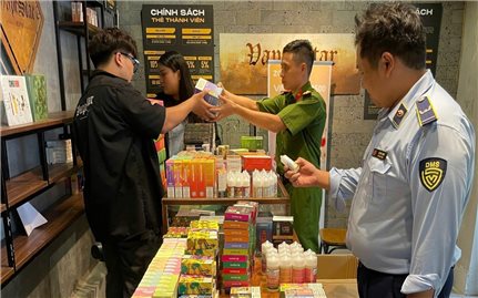 Phòng, chống tham nhũng, tiêu cực: Cán bộ, công chức không tiếp tay, bảo kê cho buôn lậu, gian lận thương mại và hàng giả