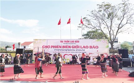 “Đánh thức” di sản văn hóa để phát triển du lịch