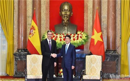 Chủ tịch nước Lương Cường tiếp Thủ tướng Vương quốc Tây Ban Nha Pedro Sanchez