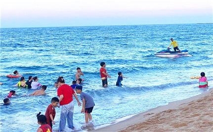 Phú Yên: Mô tô nước chưa được cấp phép vẫn hoạt động rầm rộ