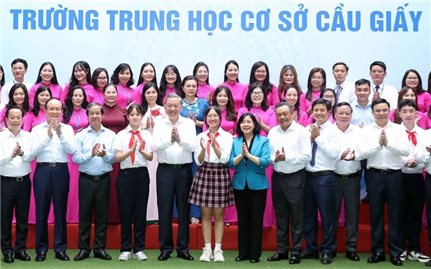 Tổng Bí thư Tô Lâm thăm, động viên ngành Giáo dục và Đào tạo Thủ đô