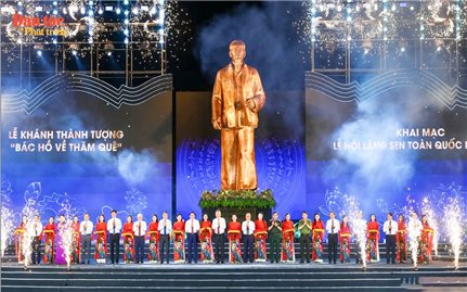 Lễ hội Làng Sen 2025 - “Tượng đài trong muôn triệu trái tim”