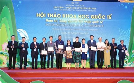 Hội thảo khoa học quốc tế: Triển khai mô hình kết hợp y học hiện đại và y học cổ truyền trong đào tạo và thực hành y tế