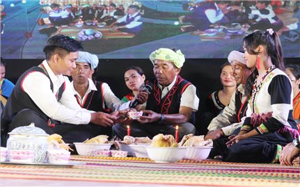 Người có uy tín bảo tồn văn hóa Raglay