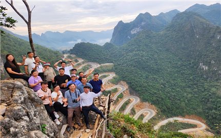 Đèo Khau Cốc Chà -Cung đường hùng vĩ