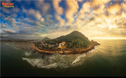 Làng chài Tân Phụng