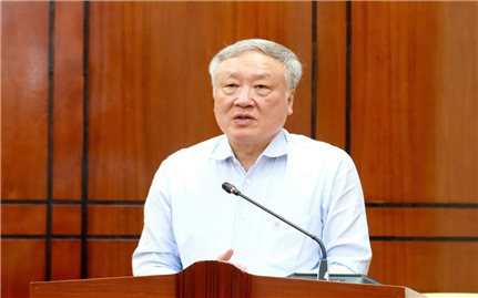 Phó Thủ tướng Thường trực Chính phủ Nguyễn Hòa Bình làm việc với các tỉnh miền Trung