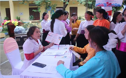 Gần 7.000 bà mẹ DTTS được hỗ trợ sinh đẻ an toàn