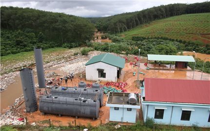 Quảng Ngãi: Khu liên hiệp xử lý chất thải rắn Ngọc Hồi mới vận hành đã gặp sự cố, hàng ngàn m3 khối nước, rác thải tràn ra môi trường