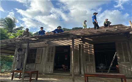 Đồng bào Bru Vân Kiều vững vàng “xuất ngoại”