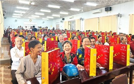 Quỹ thiện tâm đón nhận Huân chương Lao động hạng Nhất của Chủ tịch nước