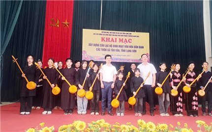 Khai mạc xây dựng câu lạc bộ văn hóa dân gian ở Tân Văn