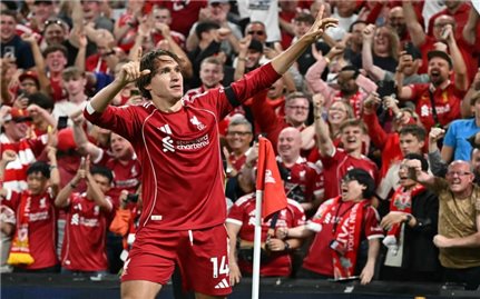 Đương kim vô địch Liverpool thắng kịch tính ngày ra quân Ngoại hạng Anh 2025/26