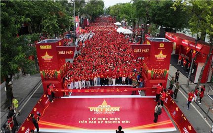 Ghi dấu “Một tỷ bước chân tiến vào kỷ nguyên mới”