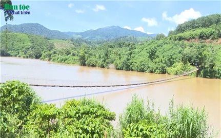 Nỗi lo từ những cây cầu treo dân sinh