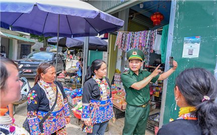 Chiến sĩ quân hàm xanh đưa công nghệ số đến với người dân vùng cao
