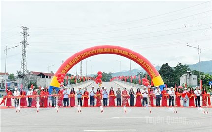 Thứ trưởng Nguyễn Hải Trung dự Lễ khánh thành, khởi công các dự án, công trình chào mừng kỷ niệm 80 năm Quốc khánh tại tỉnh Tuyên Quang