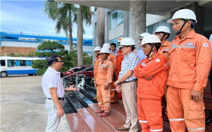 PC Quảng Ngãi xuất quân hỗ trợ khắc phục sự cố điện sau bão Kajiki tại Hà Tĩnh